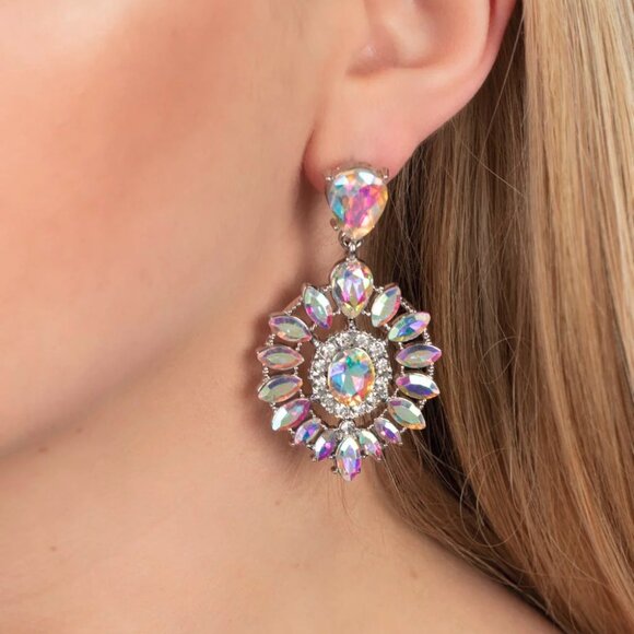 Paparazzi Jewelry Accessories - My Good LUXE Charm - Multi Earrings - Vintage - Picture 4 of 6